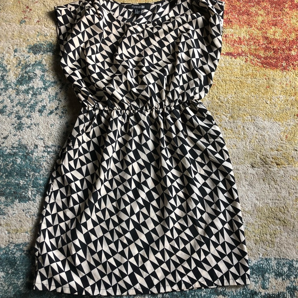 Geometric print Forever 21 dress
